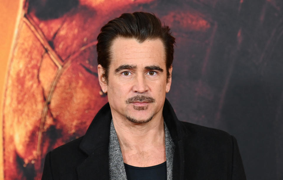 <p>Irish actor Colin Farrell arrives for "The Batman" world premiere at Josie Robertson Plaza in New York, March 1, 2022. (Photo by ANGELA WEISS/AFP via Getty Images)</p> 