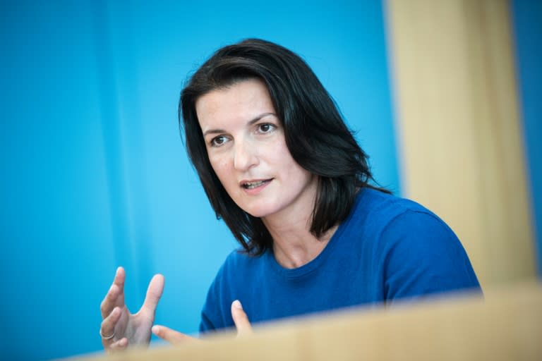 Die Grünen-Politikerin Mihalic hat die Beschlüsse der Sonderinnenministerkonferenz als "etwas enttäuschend" kritisiert. "Es ist sicherlich nachvollziehbar, Änderungen des Strafrechts zu prüfen", sagte Mihalic. Das dauere aber zu lang. (STEFANIE LOOS)