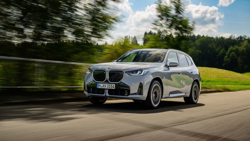 Above all, the new X3 drives like a typical BMW. It feels tight on the road and offers the kind of driving experience that is lacking in many competing SUVs and sedans. Uwe Fischer/BMW/dpa