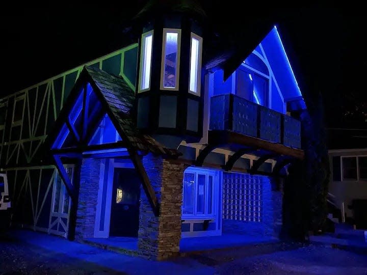 Outdoor view of Biergarten Luxe in Blowing Rock, North Carolina.