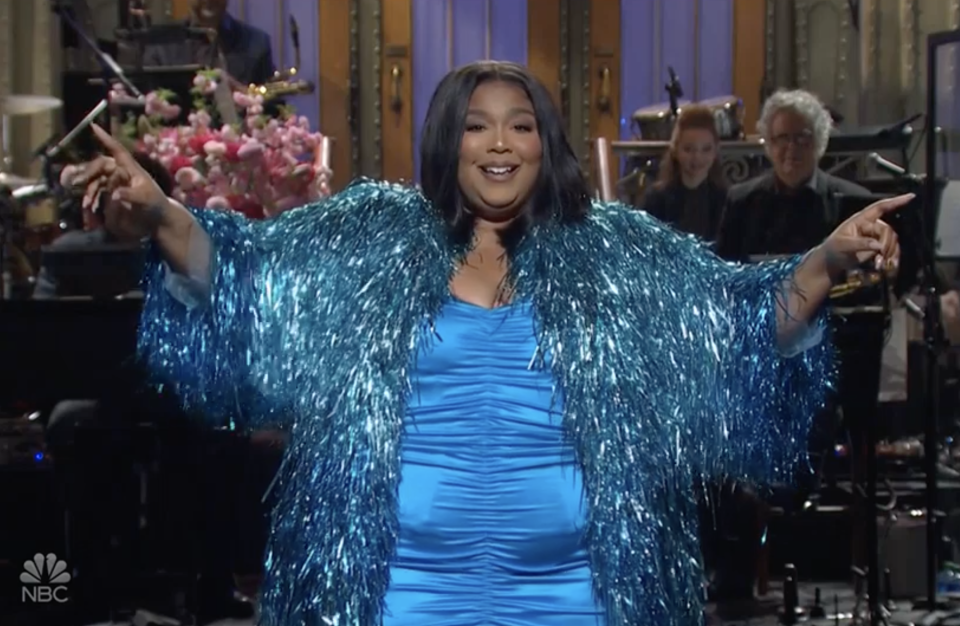 Lizzo hosts 'SNL'