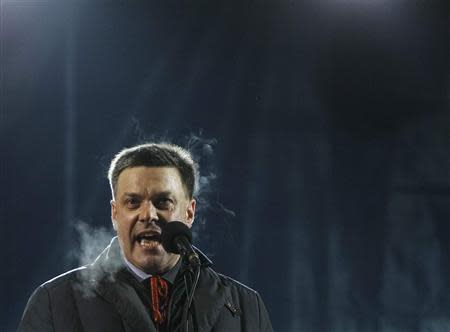 Head of the All-Ukrainian Union Svoboda (Freedom) Party Oleg Tyagnibok attends a pro-European integration rally in Independence square in Kiev January 16, 2014. REUTERS/Gleb Garanich