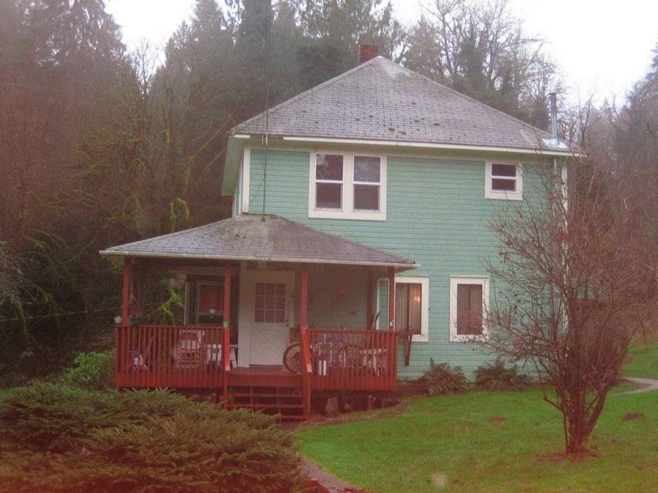 The old farmhouse where Eilís Ní Fhlannagáin lived with her girlfriend (Eilís Ní Fhlannagáin)