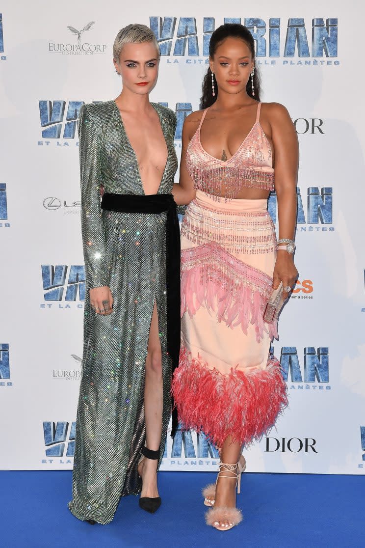 Unterschiedlich und wunderschön: Rihanna und Cara Delevingne. (Bild: ddp)