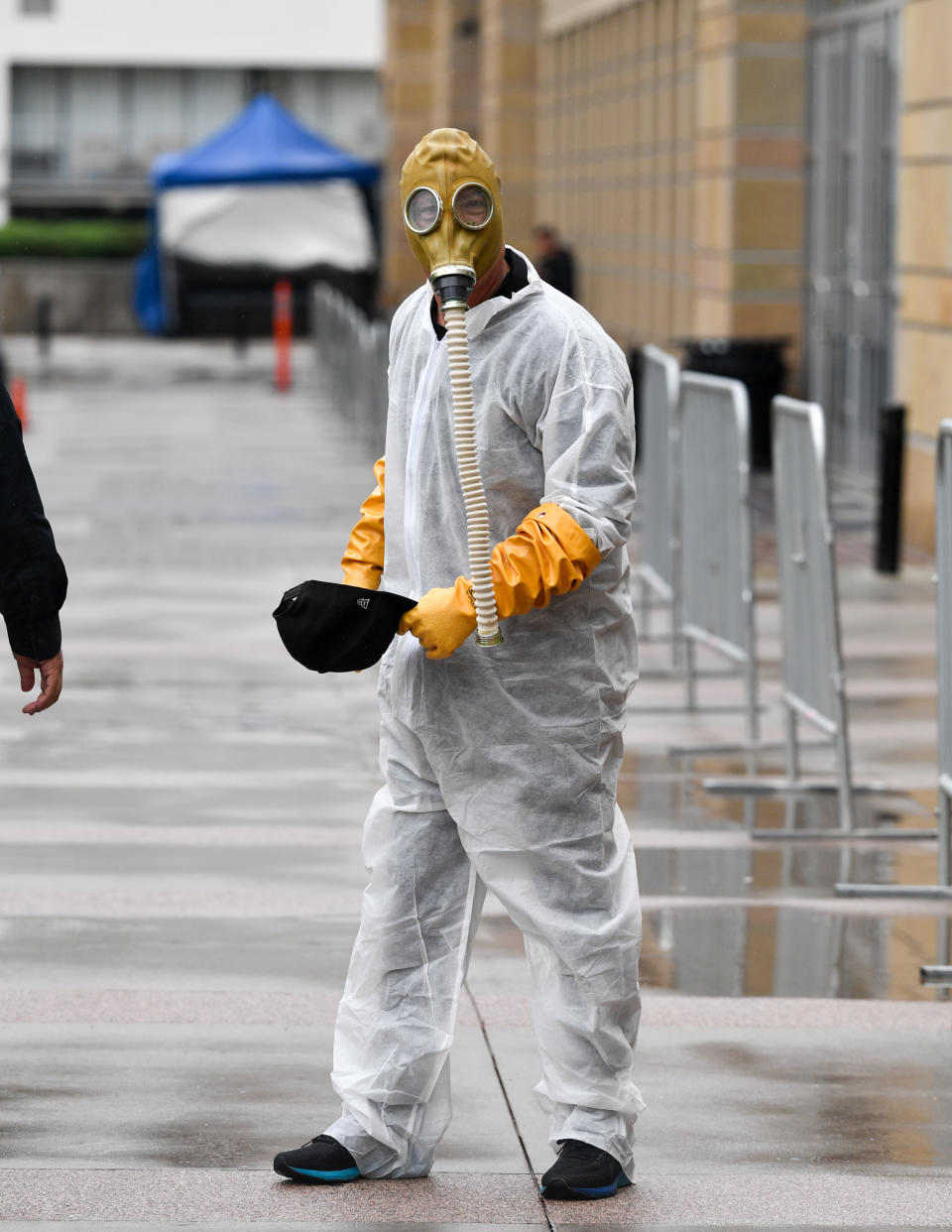 Howie Mandel outside the 'America's Got Talent' studio on March 10. (Photo: PG/Bauer-Griffin/GC Images)