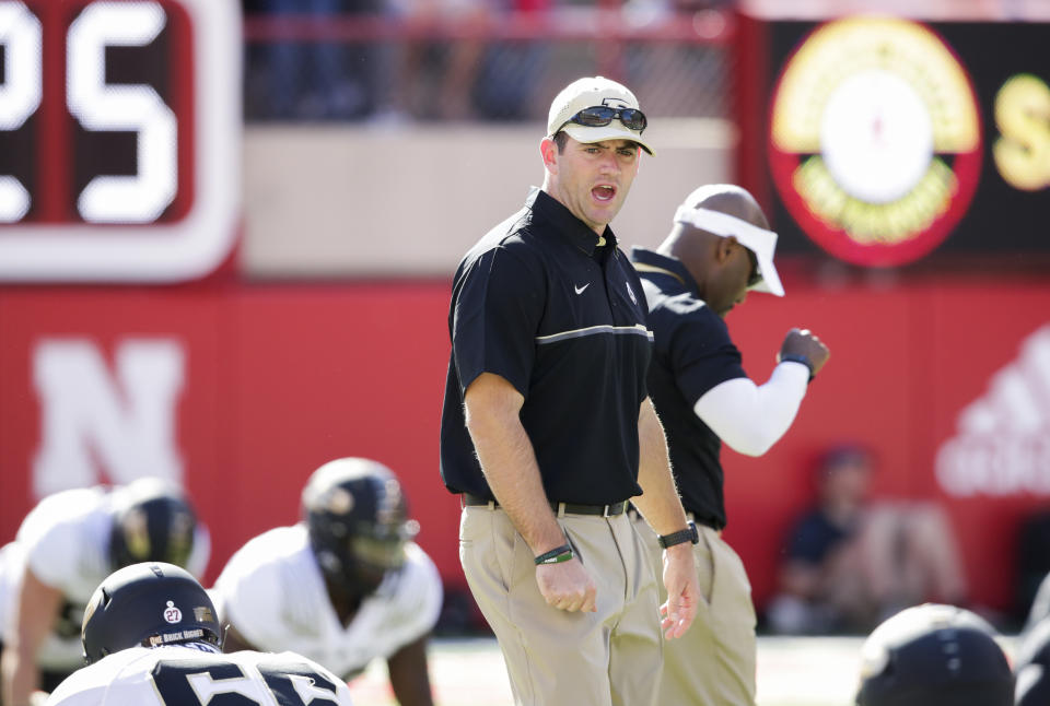 Gerad Parker, seen as interim head coach at Purdue in 2016, will become Notre Dame&#39;s new offensive coordinator in 2023. (AP Photo/Nati Harnik)