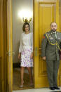 Pero tanto esa falda como la de Felipe Varela que escogió para retomar su agenda oficial tras sus vacaciones de verano no llegan ‘desnudar’ tanto sus piernas como su último look. (Foto: Juan Navarro Giménez / Getty Images Entertainment / Getty Images).