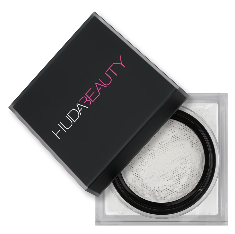 Poudre Easy Bake Loose Baking & Setting Powder de Huda Beauty