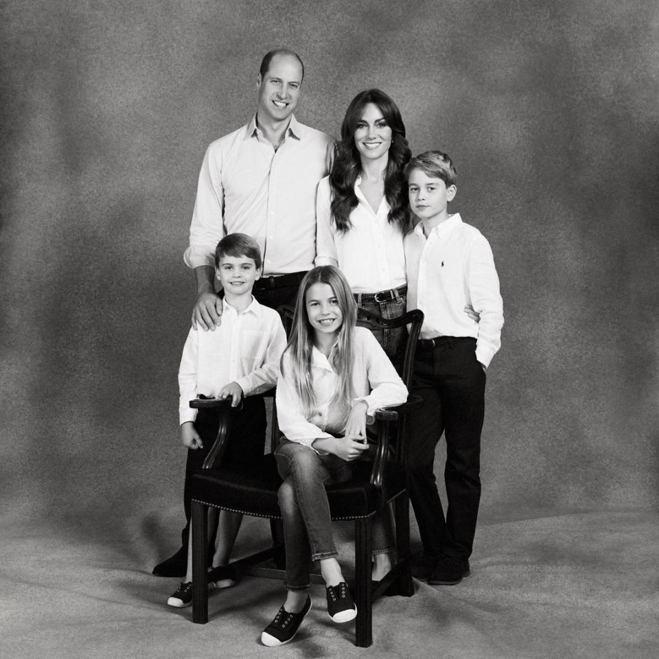 Prince William and Princess Kate release super sleek Christmas card photo with George, Charlotte and Louis