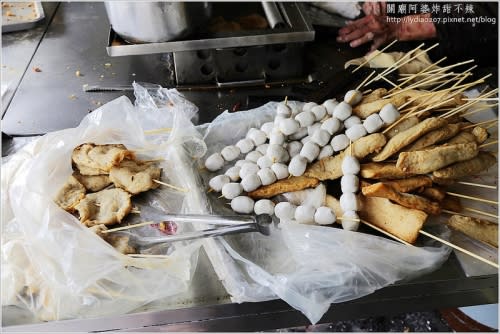 【食記│台南】關廟阿婆炸甜不辣~隱藏版!關廟人吃不到會哭的炸甜不辣!