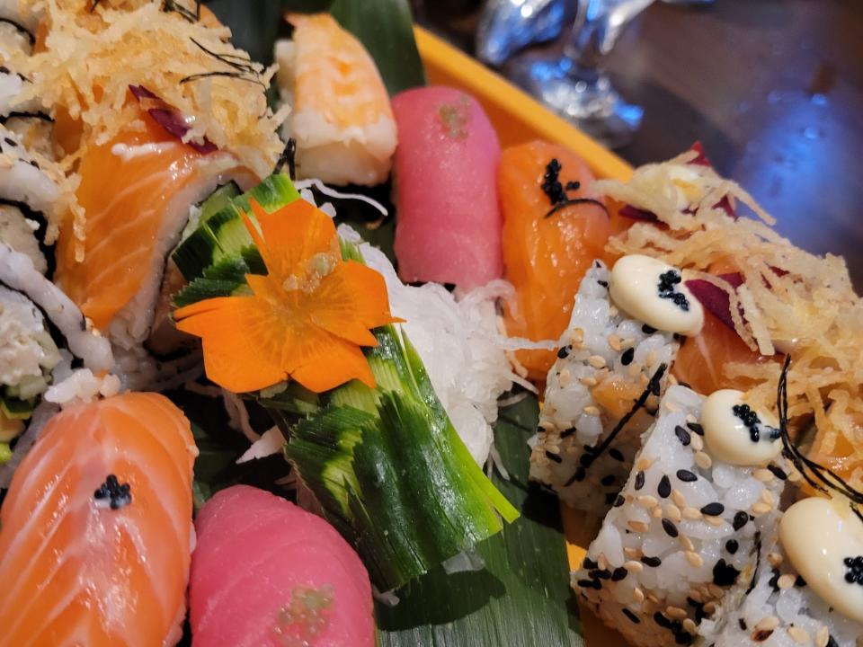 sushi boat appetizer at horizons restaurant on a carnival cruise