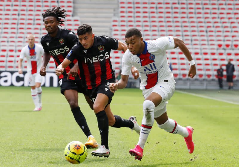 Ligue 1 - OGC Nice v Paris St Germain