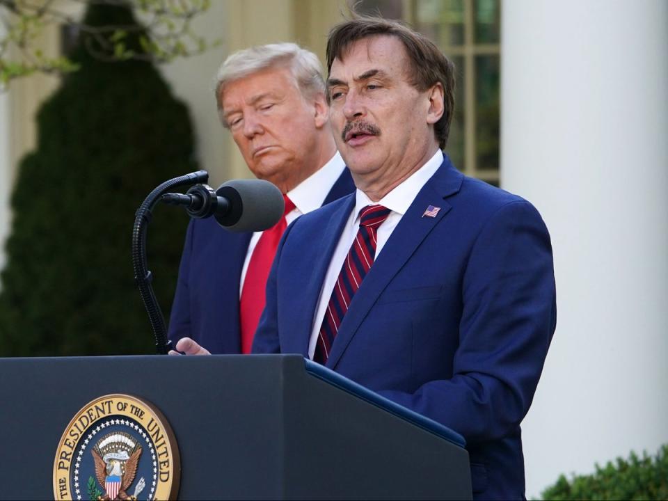 MyPillow CEO Mike Lindell appears with Donald Trump at the White House. (AFP via Getty Images)