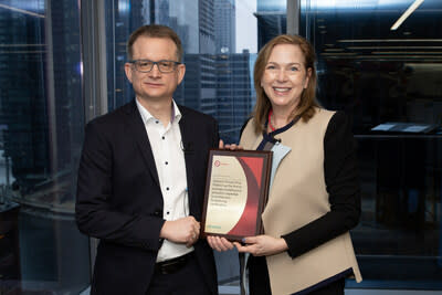 UL Solutions announced its first certification using a digital model of the product being tested, granted to technology company Siemens, a milestone with potentially wide-ranging implications for product innovation and speed to market. Pictured here: Dirk Vielsaecker, vice president, Research and Development, Digital Industries, Motion Control, Siemens and Jennifer Scanlon, president and CEO, UL Solutions.