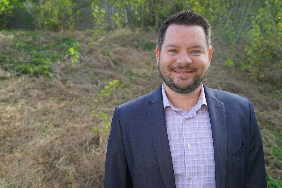 Kitchener-Conestoga PC candidate Mike Harris is pictured in Waterloo region on May 12, 2022 during a campaign stop.