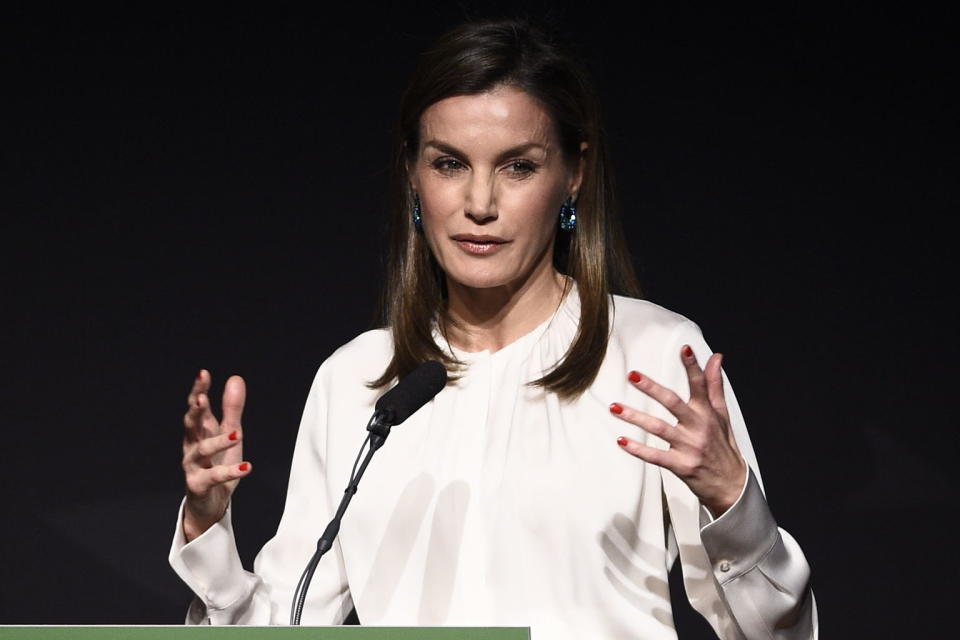 En el VII Foro contra el Cáncer, una Letizia desbordada por la emoción recordó que además de prevenir, “necesitamos la ayuda del entorno y la familia”. (Foto: AECC / Gtres)