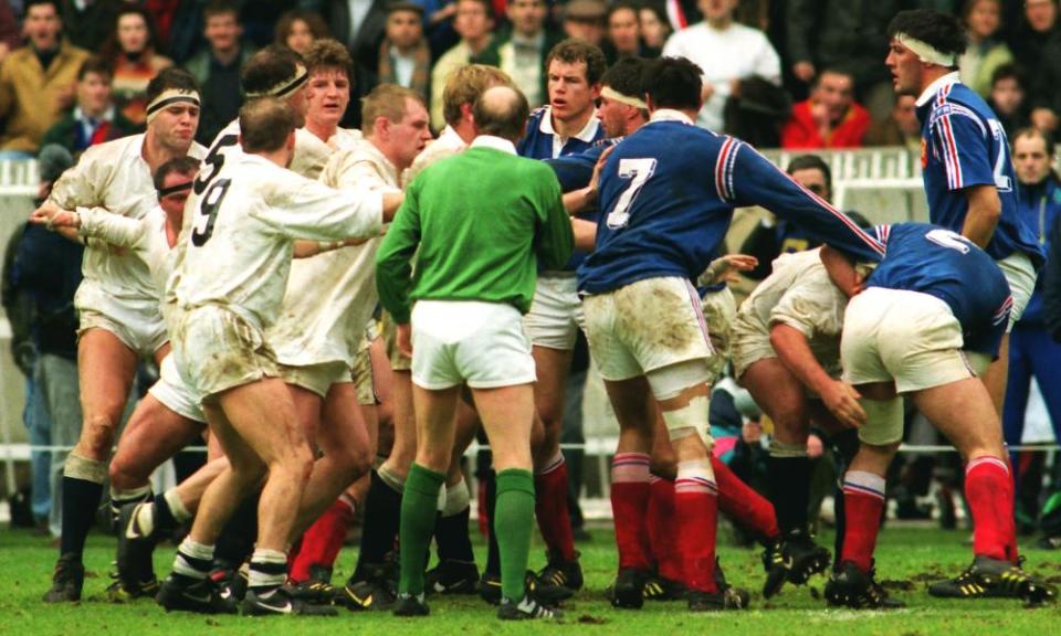 Vincent Moscato sparks a melee which would result in France being reduced to 13 men in the infamous clash with England n 1992.