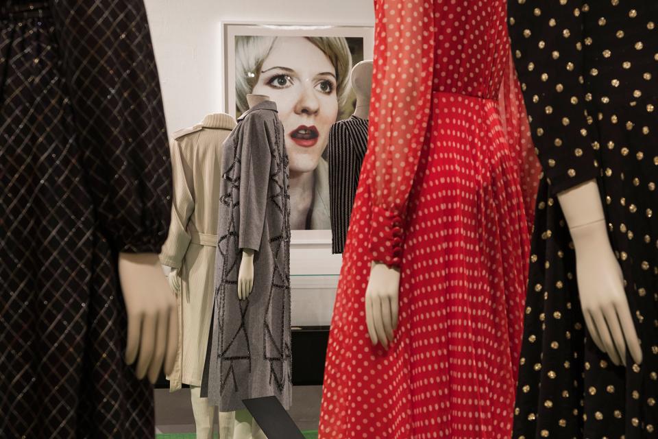 For those interested in a good overview of Italian fashion’s fundamental years, the exhibition “Italiana, Italy Through the Lens of Fashion 1971–2001” shouldn’t be missed.