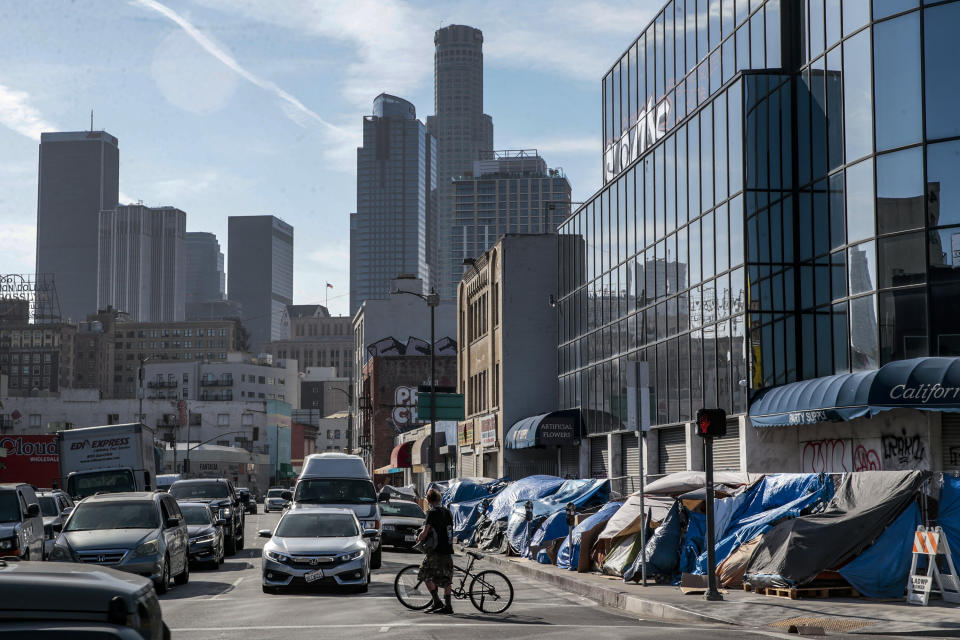 Tents lined up on 4th Street on Skid Row in downtown Los Angeles on April 20. On Tuesday, a federal judge ordered city and county officials to find housing for Skid Row's entire homeless population by the fall. (Photo: Robert Gauthier via Getty Images)