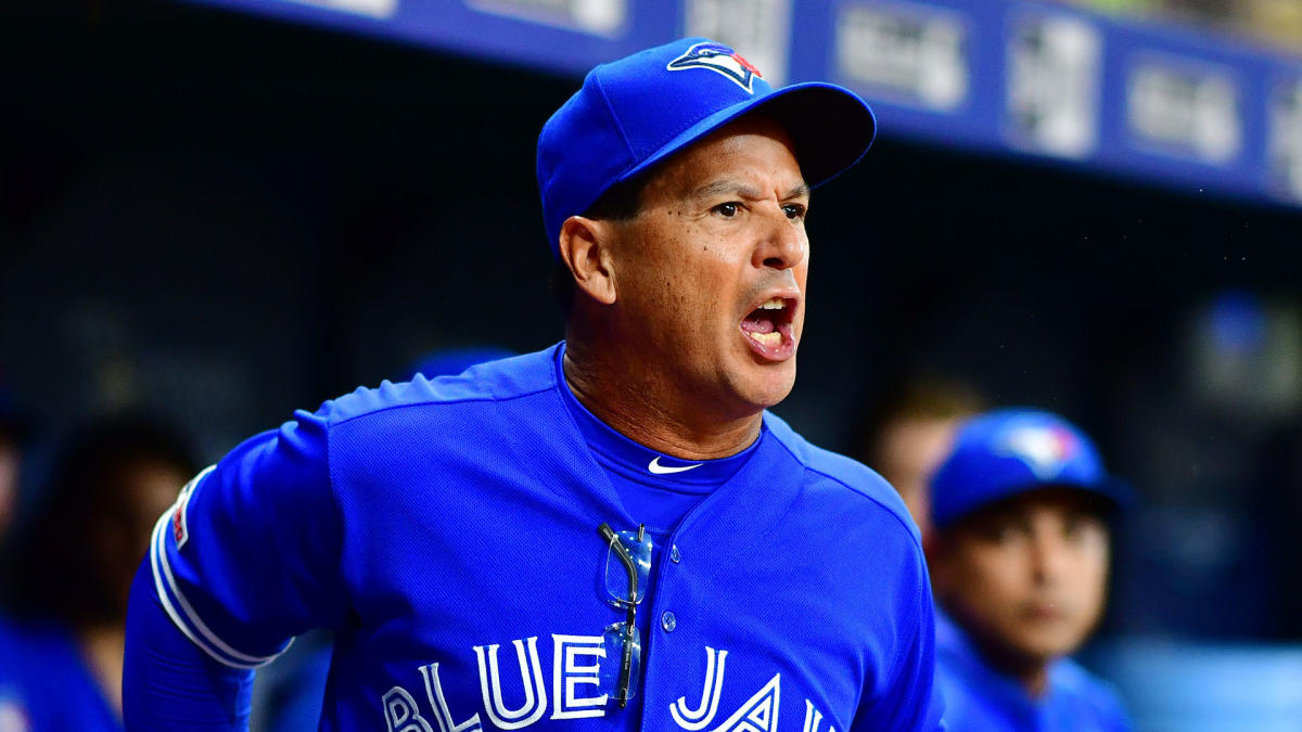 Blue Jays extend manager Charlie Montoyo through 2023