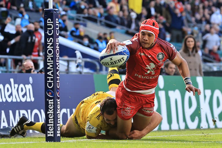 Cheslin Kolbe, protagonista de la bomba del mercado de pases de Francia: el sudafricano fue transferido de Toulouse a Toulon por 1.800.000 euros.