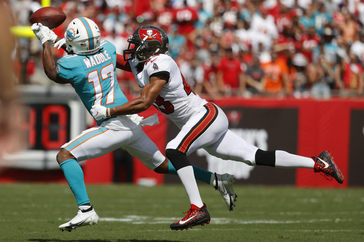 Game replay: Dolphins vs. Bucs NFL Week 5 without DeVante Parker