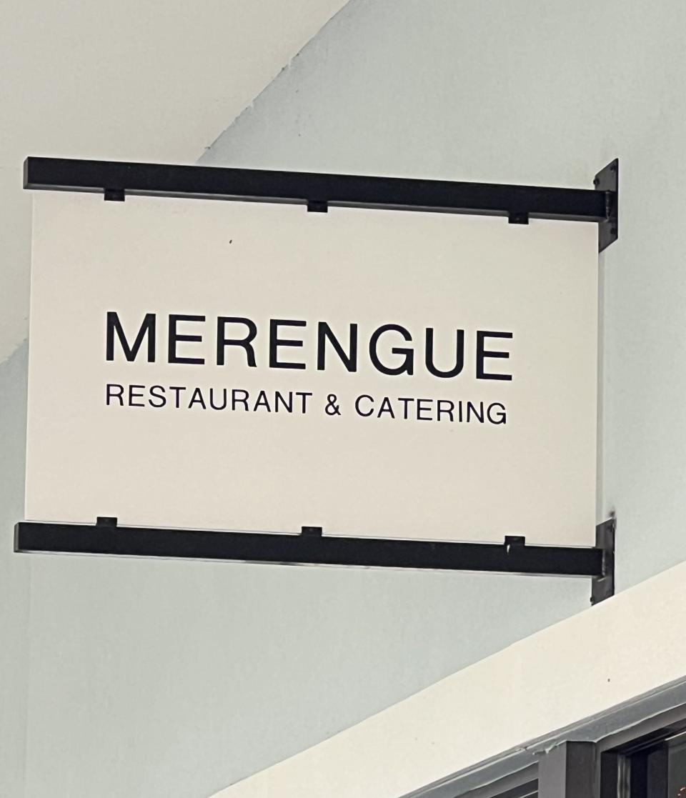 Merengue Restaurant & Catering in Stuart sits in a quiet corner in the downtown Publix plaza. The sign is subtle and tasteful and doesn’t shout in flashing neon.