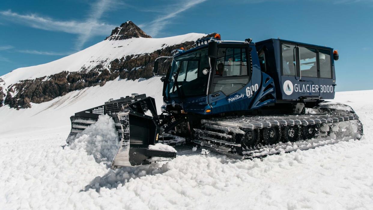  Glacier 3000 snow groomer. 