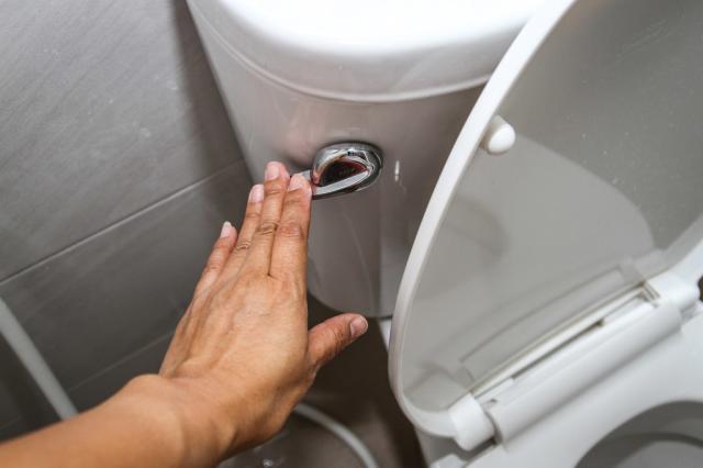 Scientists develop the ultimate urinal that prevents ANY splash