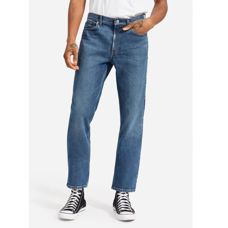 <p><a href="https://go.redirectingat.com?id=74968X1596630&url=https%3A%2F%2Fwww.everlane.com%2Fproducts%2Fmens-relaxed-taper-fit-performance-jean-indigo-fade%3Flocale%3DUS%26pid%3D7529-54126%26device%3Dc%26gad_source%3D1%26gclid%3DCj0KCQjwiYOxBhC5ARIsAIvdH53WCAJTi6CmJeAnyt2DvxMb6zBDWEkhWZZTdUJR_MJKzoU1Dsy9VBYaAgVpEALw_wcB&sref=https%3A%2F%2Fwww.esquire.com%2Fstyle%2Fmens-fashion%2Fa60539861%2Ffour-lads-in-skinny-jeans-baggy-pants%2F" rel="nofollow noopener" target="_blank" data-ylk="slk:Shop Now;elm:context_link;itc:0;sec:content-canvas" class="link rapid-noclick-resp">Shop Now</a></p><p>Relaxed 4-Way Stretch Organic Jeans</p><p>everlane.com</p><p>$98.00</p>