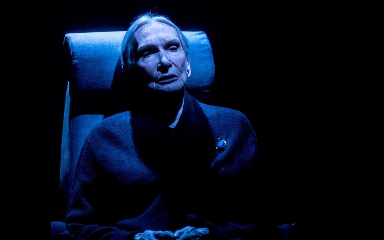 Siân Phillips in Rockaby at the Jermyn Street Theatre - Steve Gregson