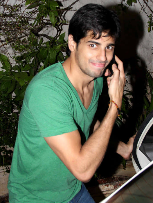 Siddharth Malhotra was also spotted exiting the same restaurant but we're not quite sure if he was part of Aamir's dinner party.