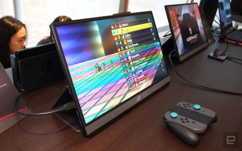 ASUS ROG Strix XG17 portable gaming monitor