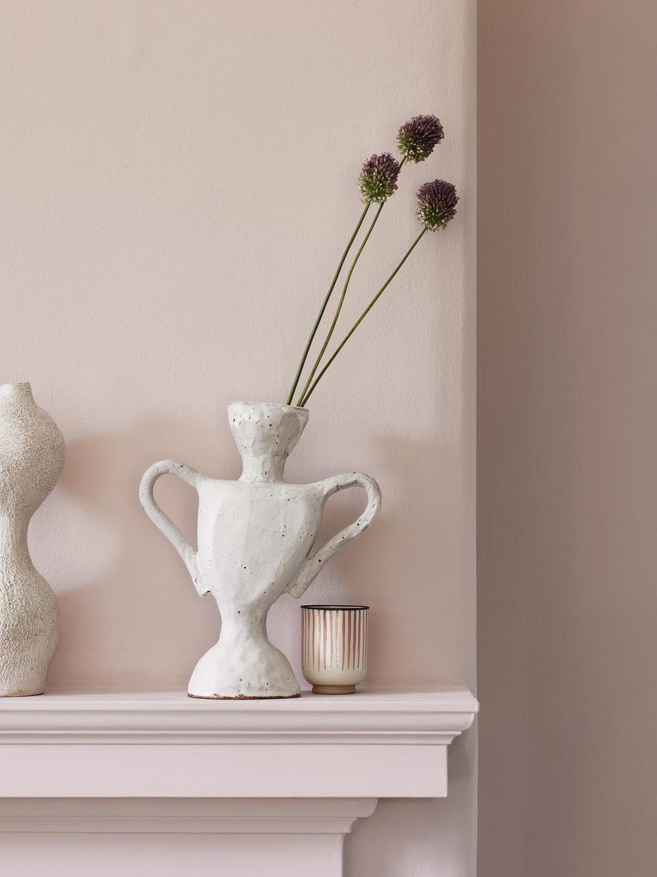 19. Create calm with the softest of pinks