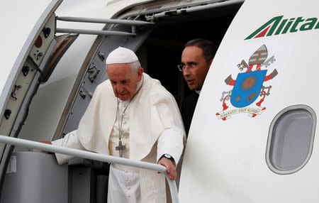 Pope Francis arrives in Vilnius, Lithuania September 22, 2018. REUTERS/Max Rossi