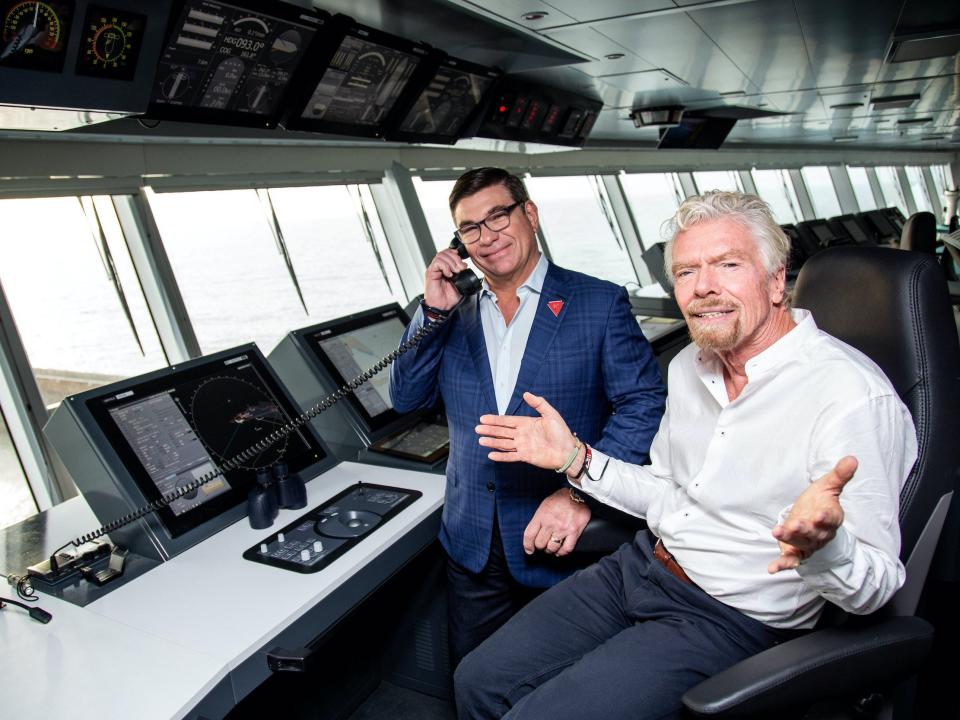 Thomas McAlpin and Richard Branson posing for a picture together