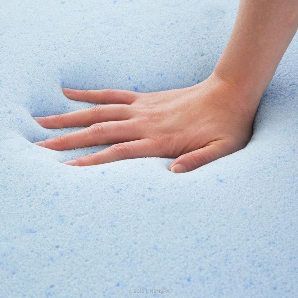 Linenspa 2 Inch Gel Infused Memory Foam Mattress Topper is made from plush memory foam. Image via Amazon.