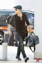 [Photo] Lee Byung-heon shows off great airport fashion