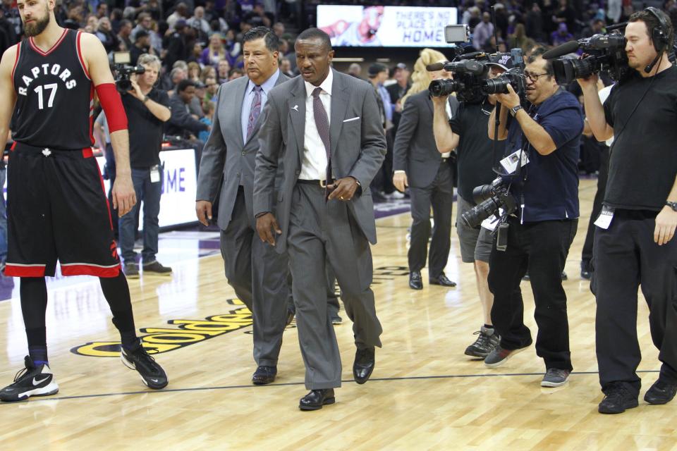 Toronto Raptors head coach Dwane Casey angrily walks off the court after losing to the Sacramento Kings on Sunday, Nov. 20, 2016. (AP)