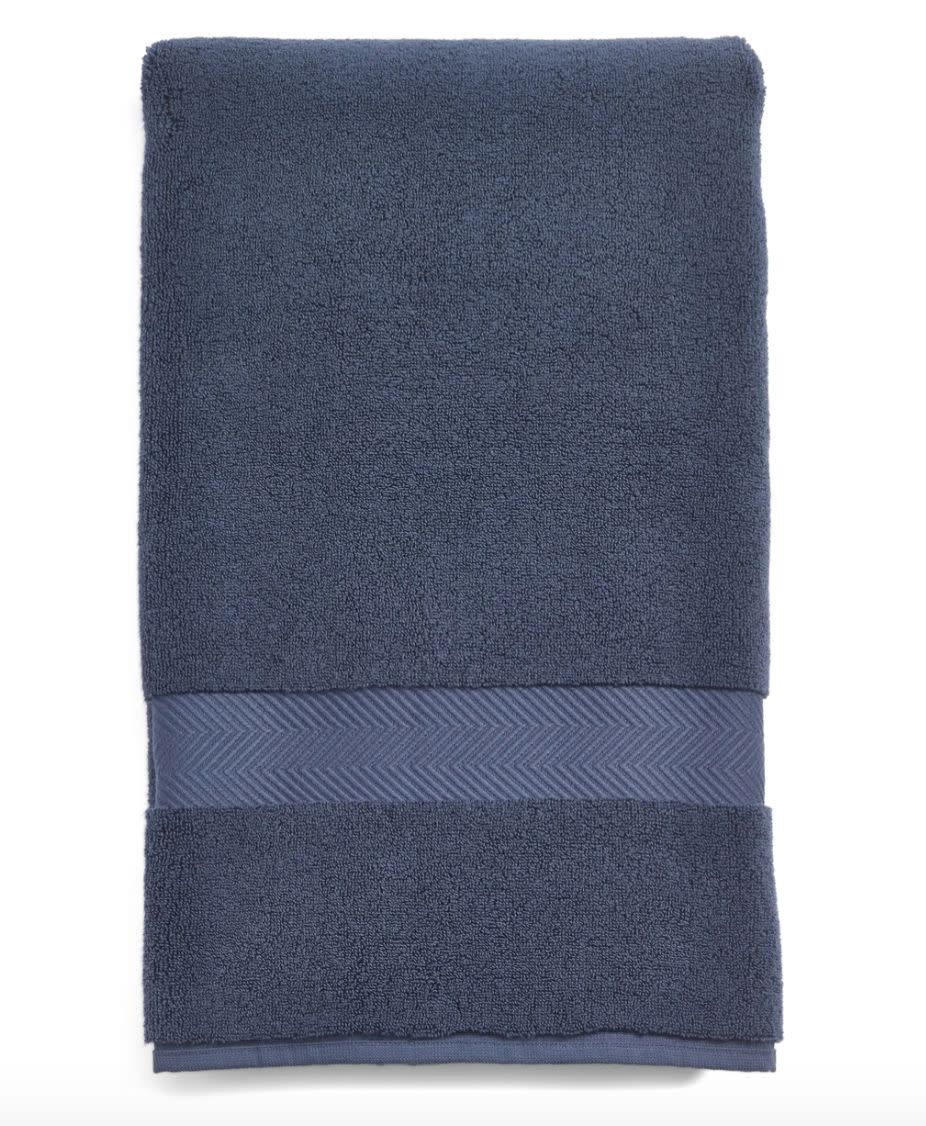 This towel has a 4.7-star rating over more than 600 reviews. It comes in shades like "graphite" and "teal mist." <a href="https://fave.co/2WSbt8y" target="_blank" rel="noopener noreferrer">Originally $29, get it now for $21 at Nordstrom</a>.