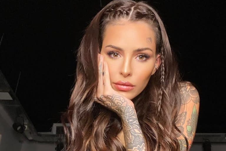 Cande Tinelli protagonizó una polémica por un canje en las redes sociales