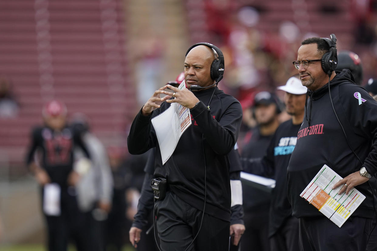 Stanford head coach David Shaw, center, gestures during a game against Washington State in Stanford, Calif., Saturday, Nov. 5, 2022. (AP Photo/Godofredo A. Vásquez)