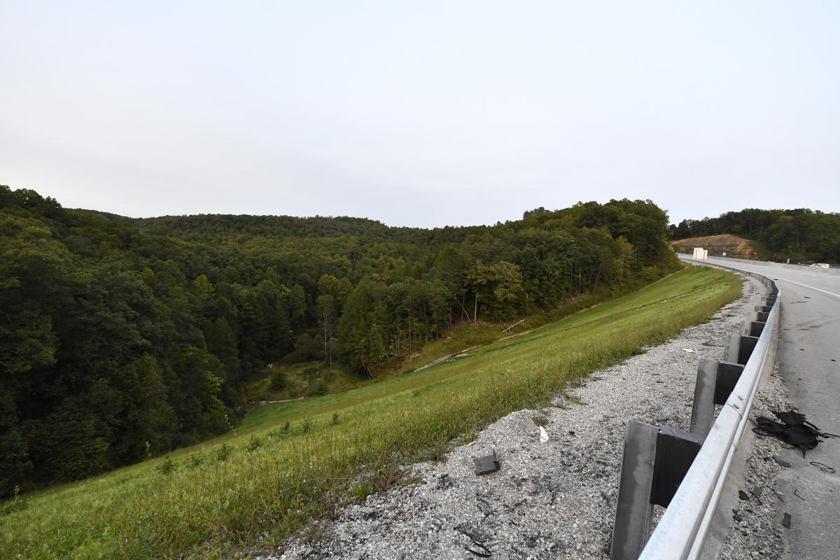 Un corps a été retrouvé près du lieu de la fusillade meurtrière sur une autoroute du Kentucky