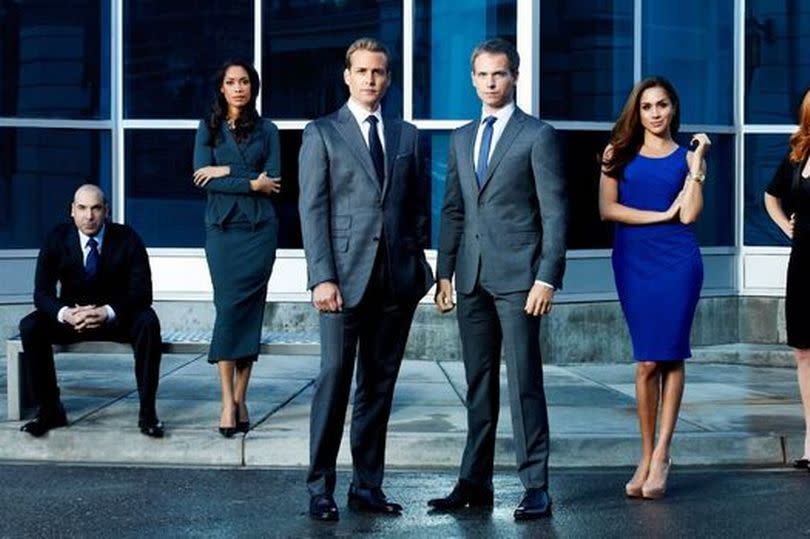 Suits cast photo