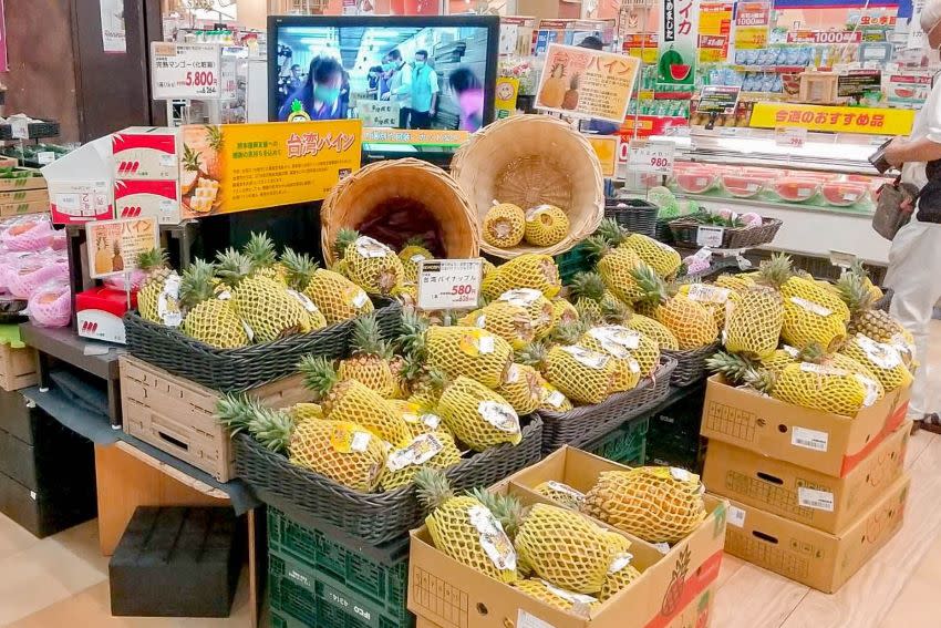 九州永旺AEON上架台灣鳳梨，並且將鳳梨放置在AEON超市上最好的位置，印證雙方深厚的情誼。(圖/AEON提供)