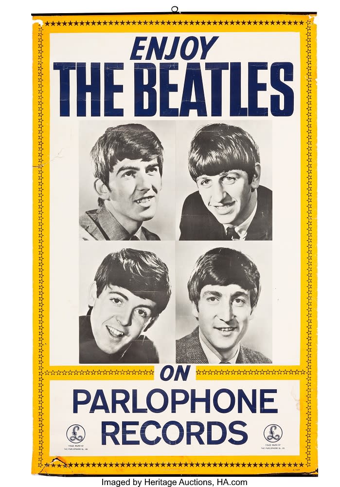 <p>Un rarissimo poster promozionale intitolato Enjoy the Beatles! del 1963, dal valore di oltre 3400 dollari (PICS BY HERITAGE AUCTIONS / CATERS) </p>