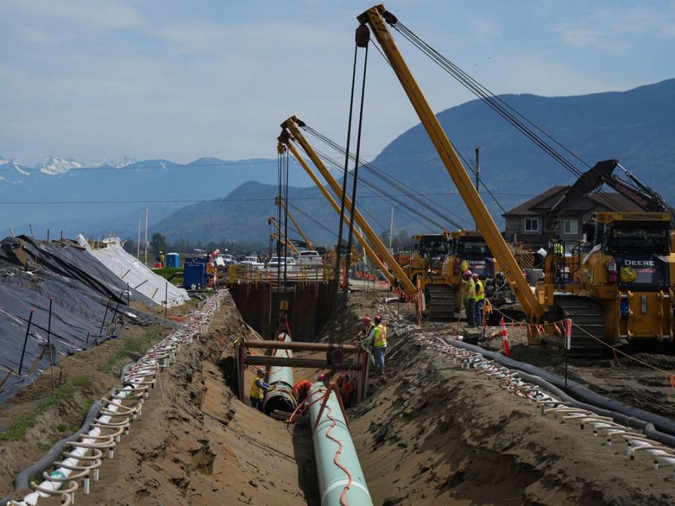 0926 biz ft pipelines
