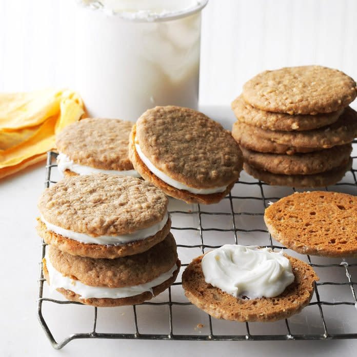 Easy Oatmeal Cream Pies