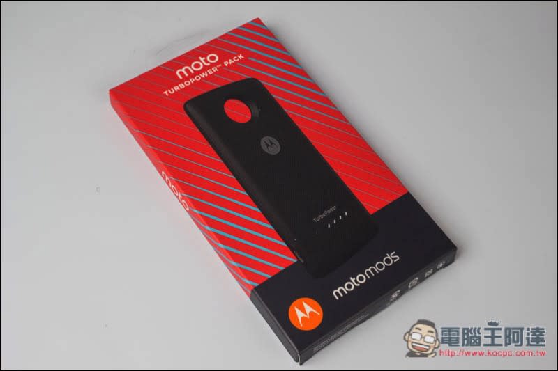 Moto Z2 Play 開箱 體驗心得 無可挑惕的百變手機，模組化設計隨時依需求升級