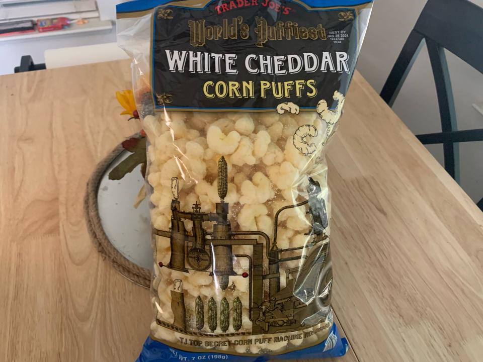 trader joe's white cheddar corn puffs